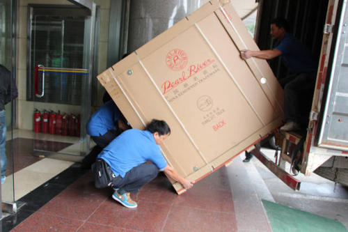 三才镇钢琴贵重工艺品无忧运